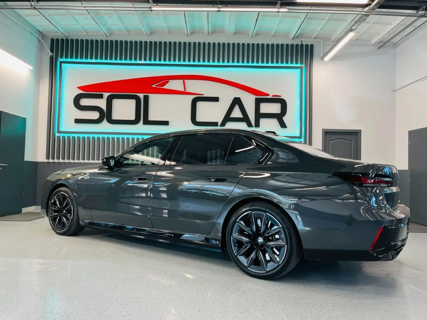 Lim M760 e xDrive / PANO / 360 KAMERA / HUD