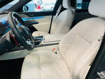 Lim M760 e xDrive / PANO / 360 KAMERA / HUD
