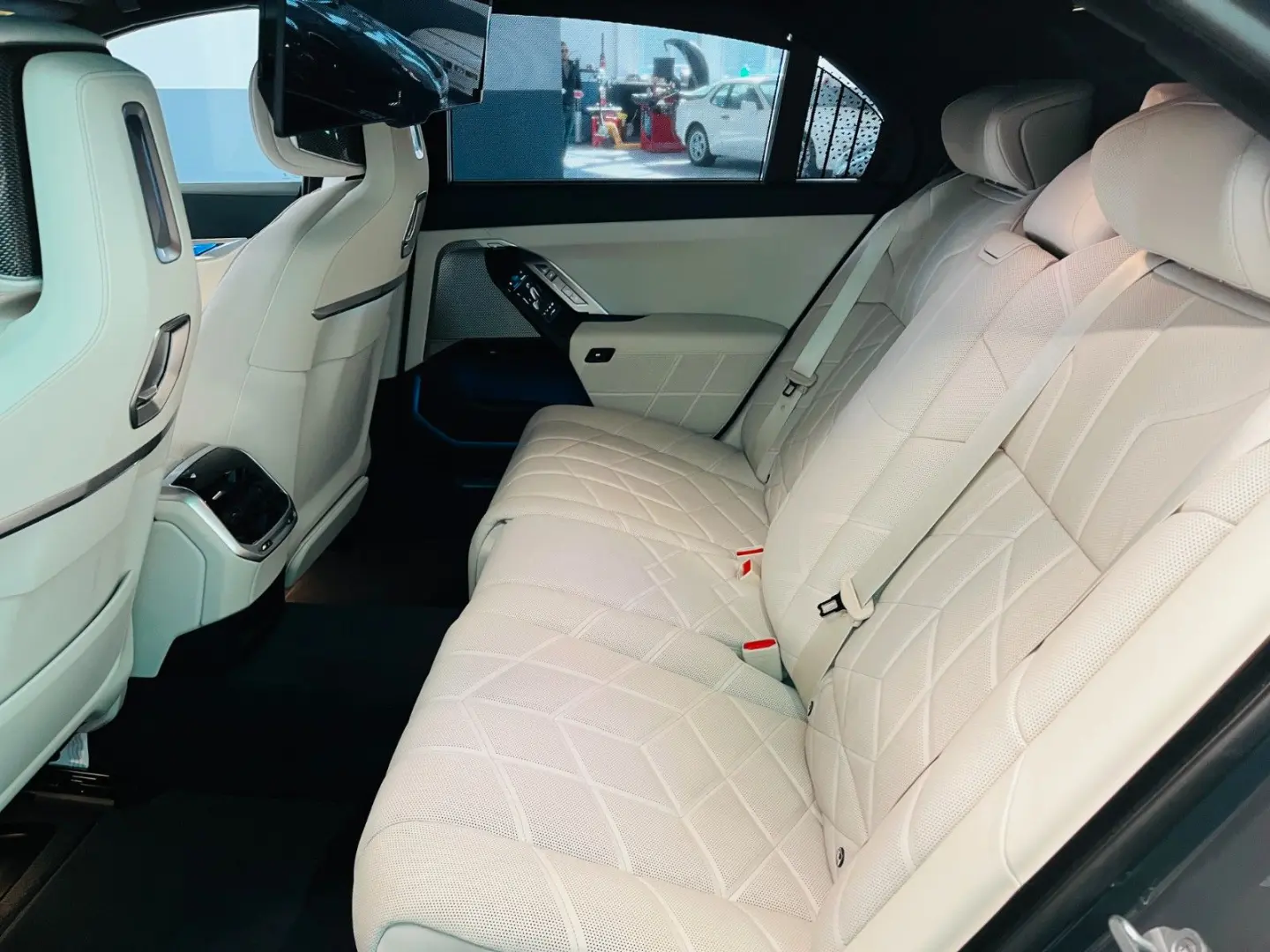 Lim M760 e xDrive / PANO / 360 KAMERA / HUD