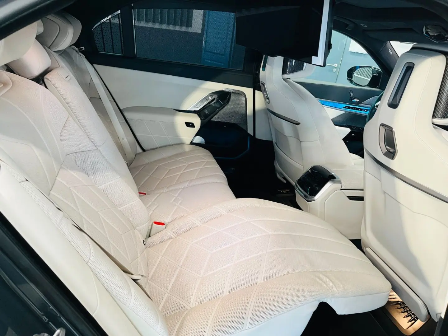 Lim M760 e xDrive / PANO / 360 KAMERA / HUD