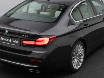 540i Luxury Line Kamera Glasdach Laser HUD H/K