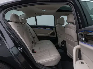 540i Luxury Line Kamera Glasdach Laser HUD H/K