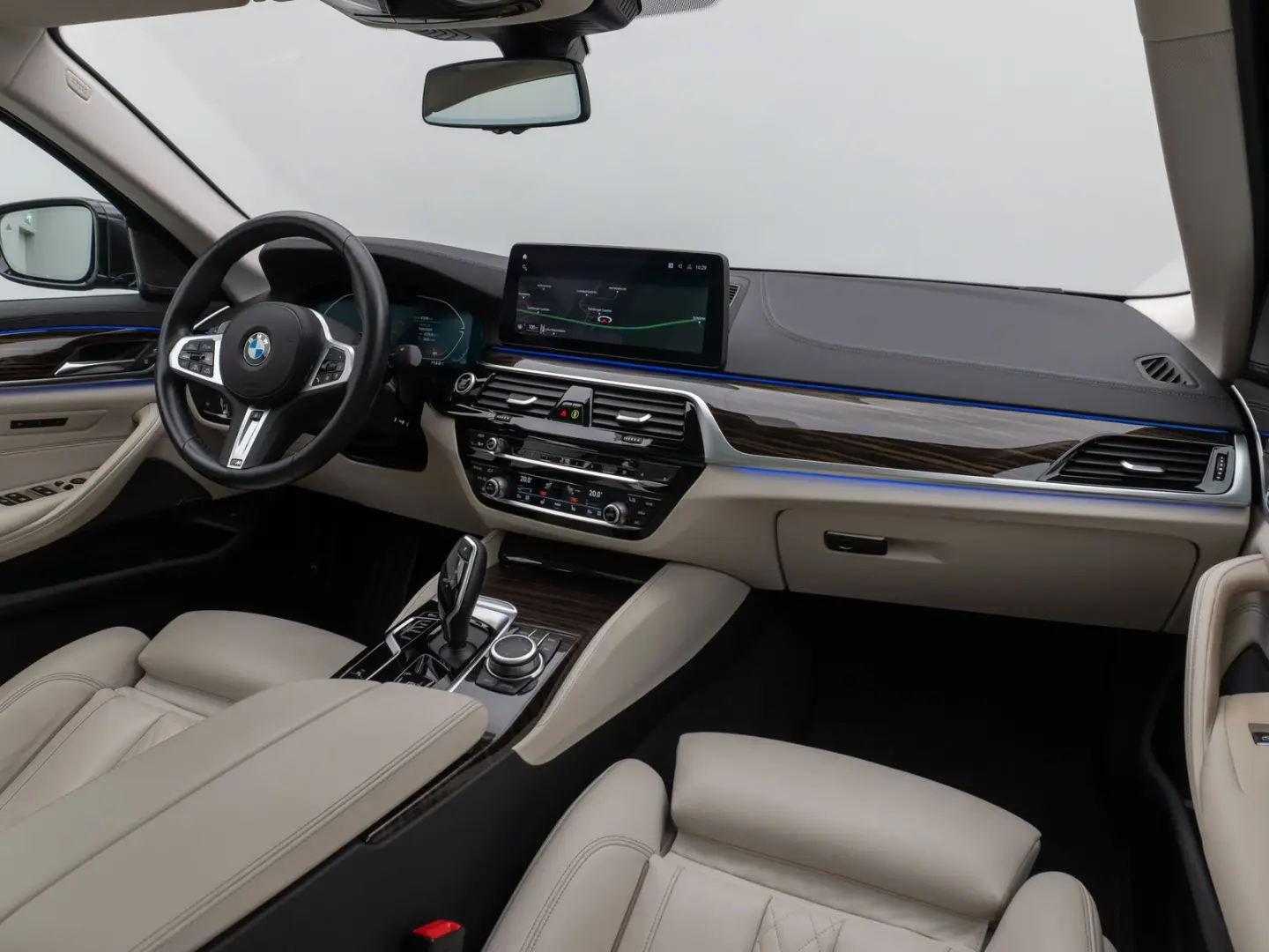 540i Luxury Line Kamera Glasdach Laser HUD H/K
