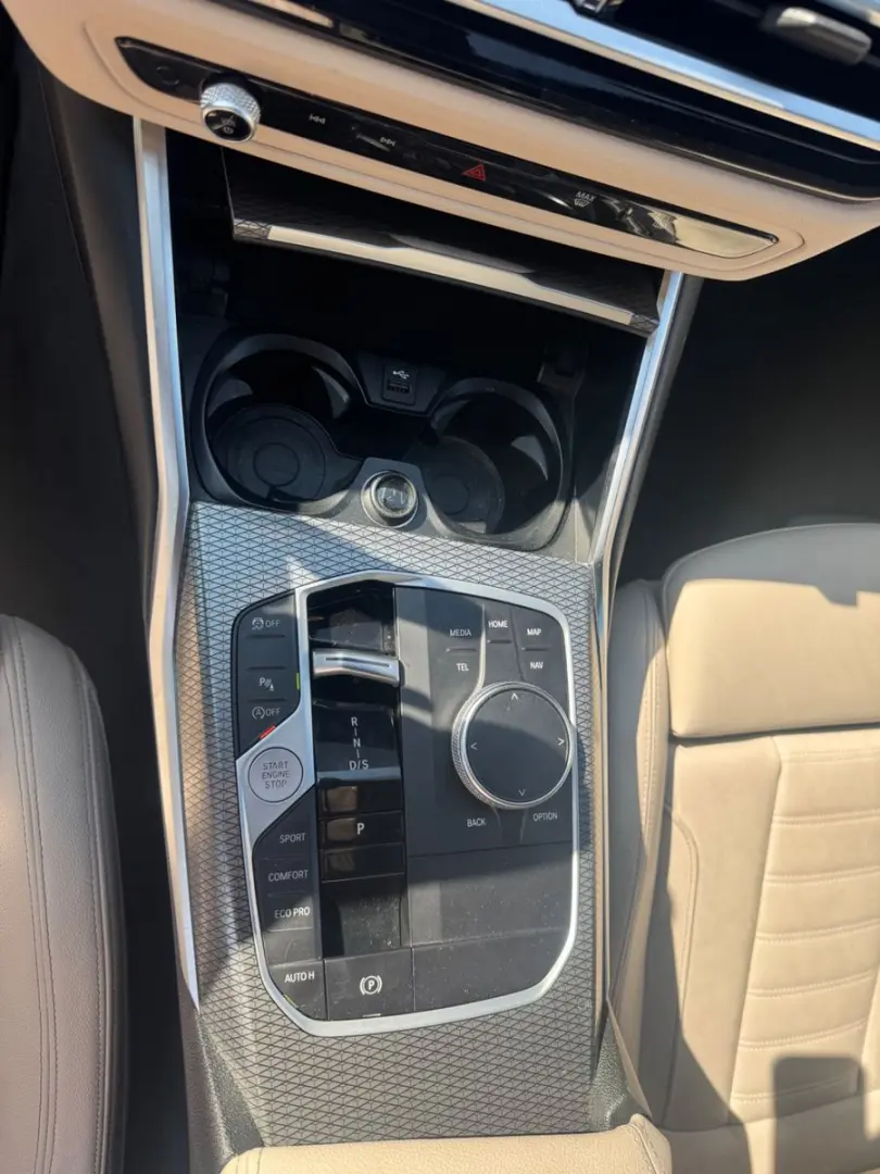320i M Sport pro / Warranty / Service inclusive