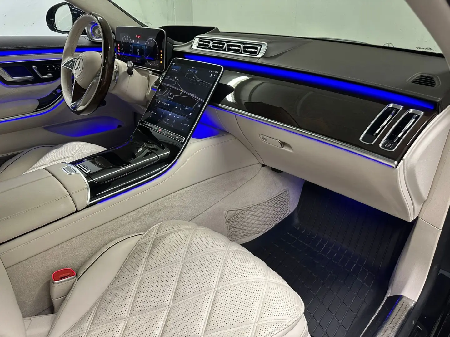 S 680 Maybach 4MATIC *PANO*Klapptisch*FIRSTCLASS