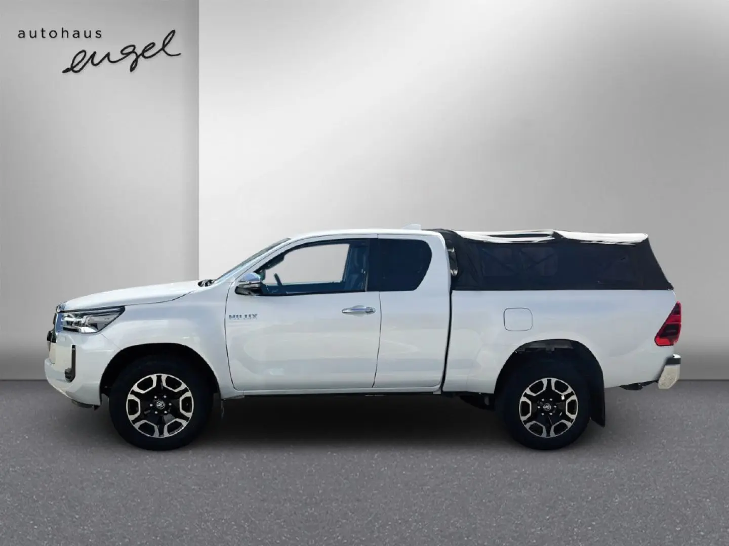 HiLux 4x4 Extra Cab Autm. Executive,360°,AHK,NAV