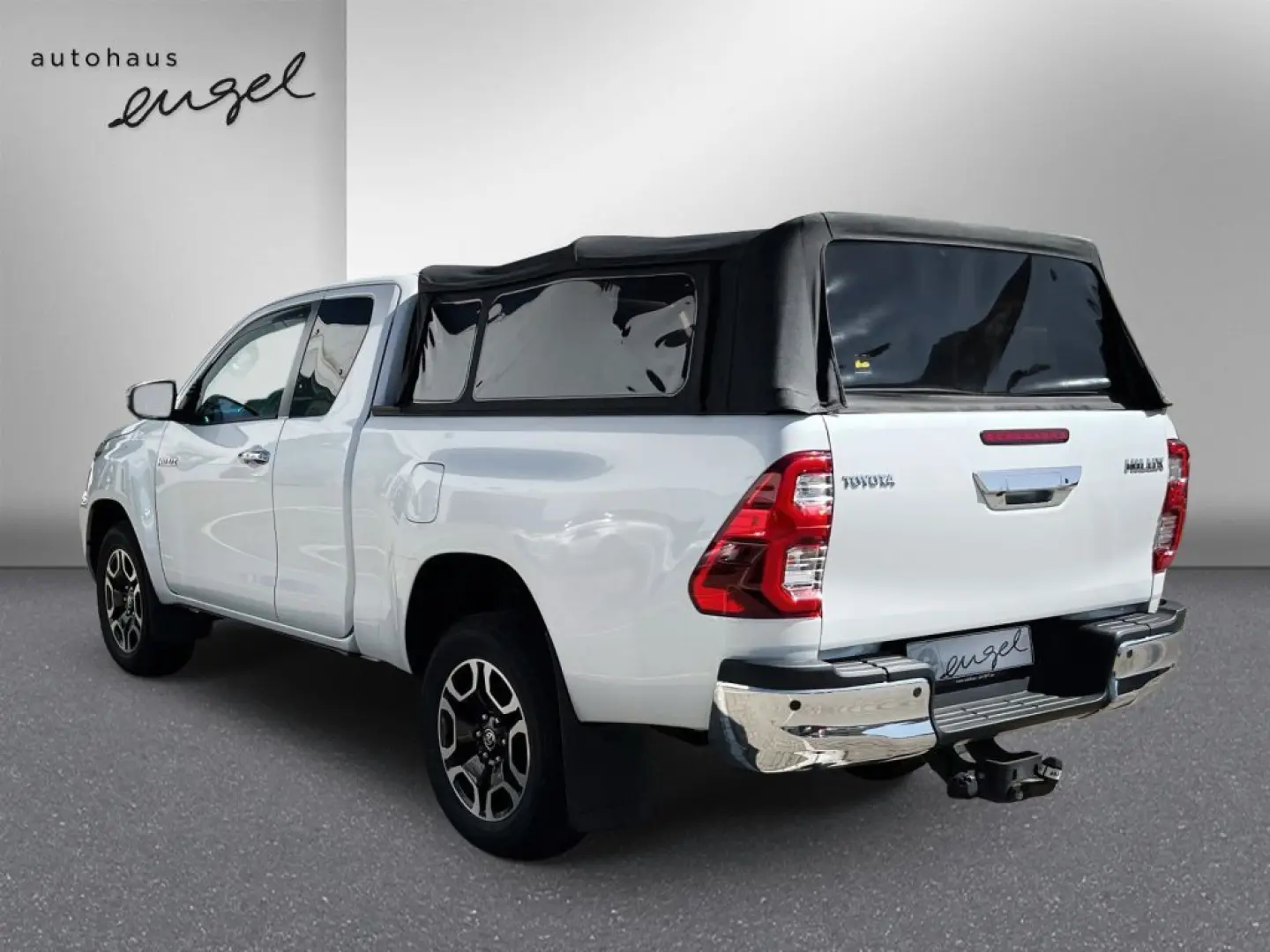 HiLux 4x4 Extra Cab Autm. Executive,360°,AHK,NAV