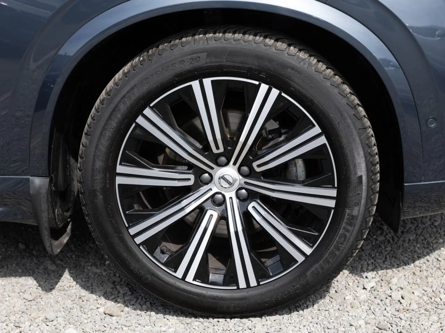 XC90 B5 AWD Ultimate Bright ACC AHK HUD 7-SITZER