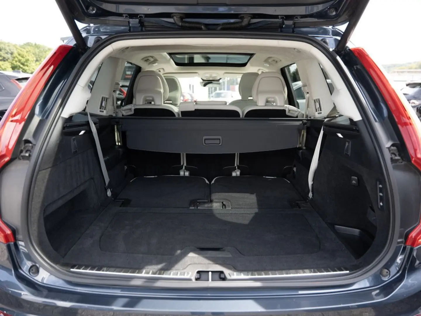 XC90 B5 AWD Ultimate Bright ACC AHK HUD 7-SITZER
