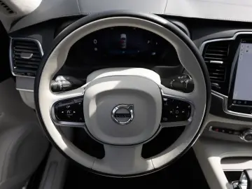 XC90 B5 AWD Ultimate Bright ACC AHK HUD 7-SITZER