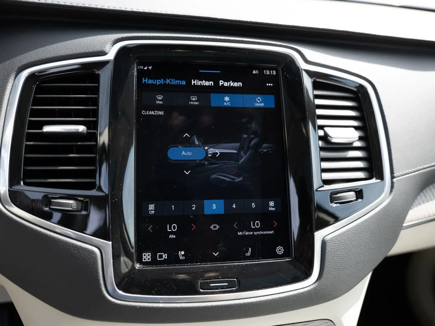 XC90 B5 AWD Ultimate Bright ACC AHK HUD 7-SITZER