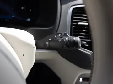 XC90 B5 AWD Ultimate Bright ACC AHK HUD 7-SITZER