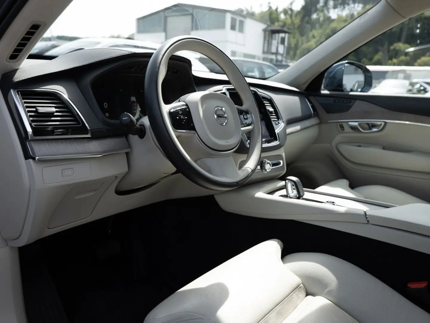 XC90 B5 AWD Ultimate Bright ACC AHK HUD 7-SITZER