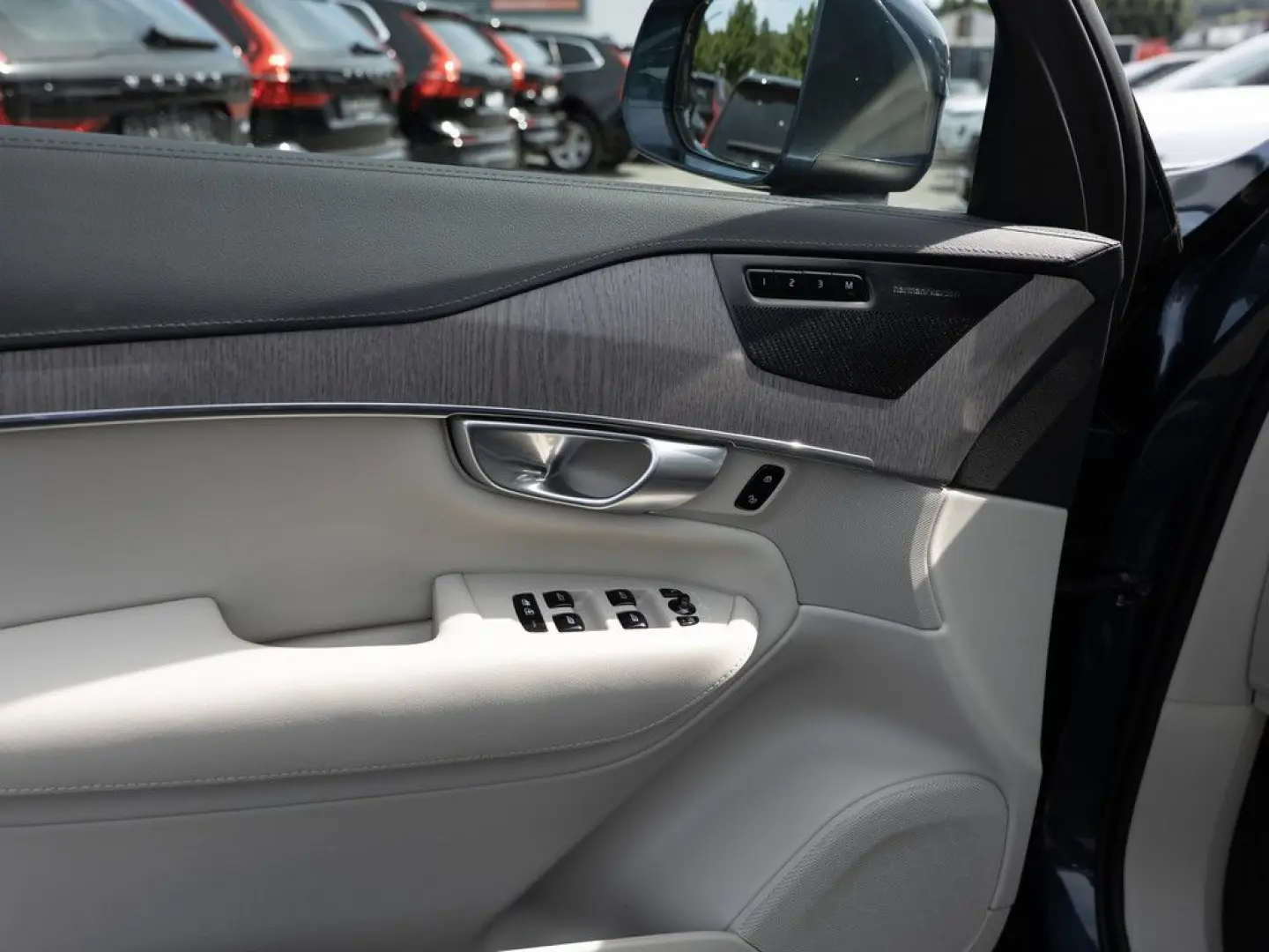 XC90 B5 AWD Ultimate Bright ACC AHK HUD 7-SITZER