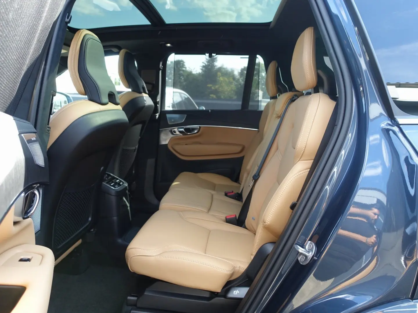XC90 Ultra, T8 AWD/Massage/360°/Pano/FourC/AHK