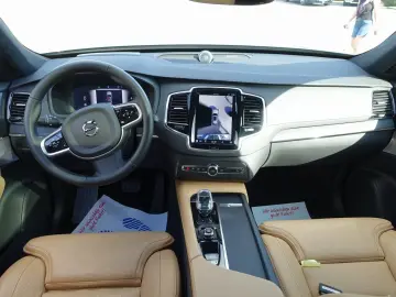 XC90 Ultra, T8 AWD/Massage/360°/Pano/FourC/AHK