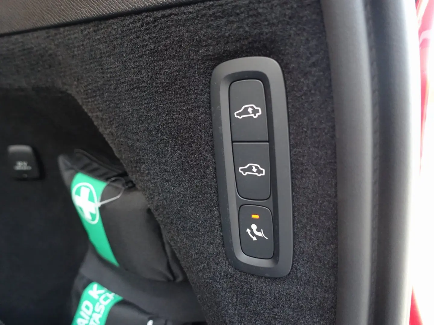 XC90 Ultra, T8 AWD/Massage/360°/Pano/FourC/AHK