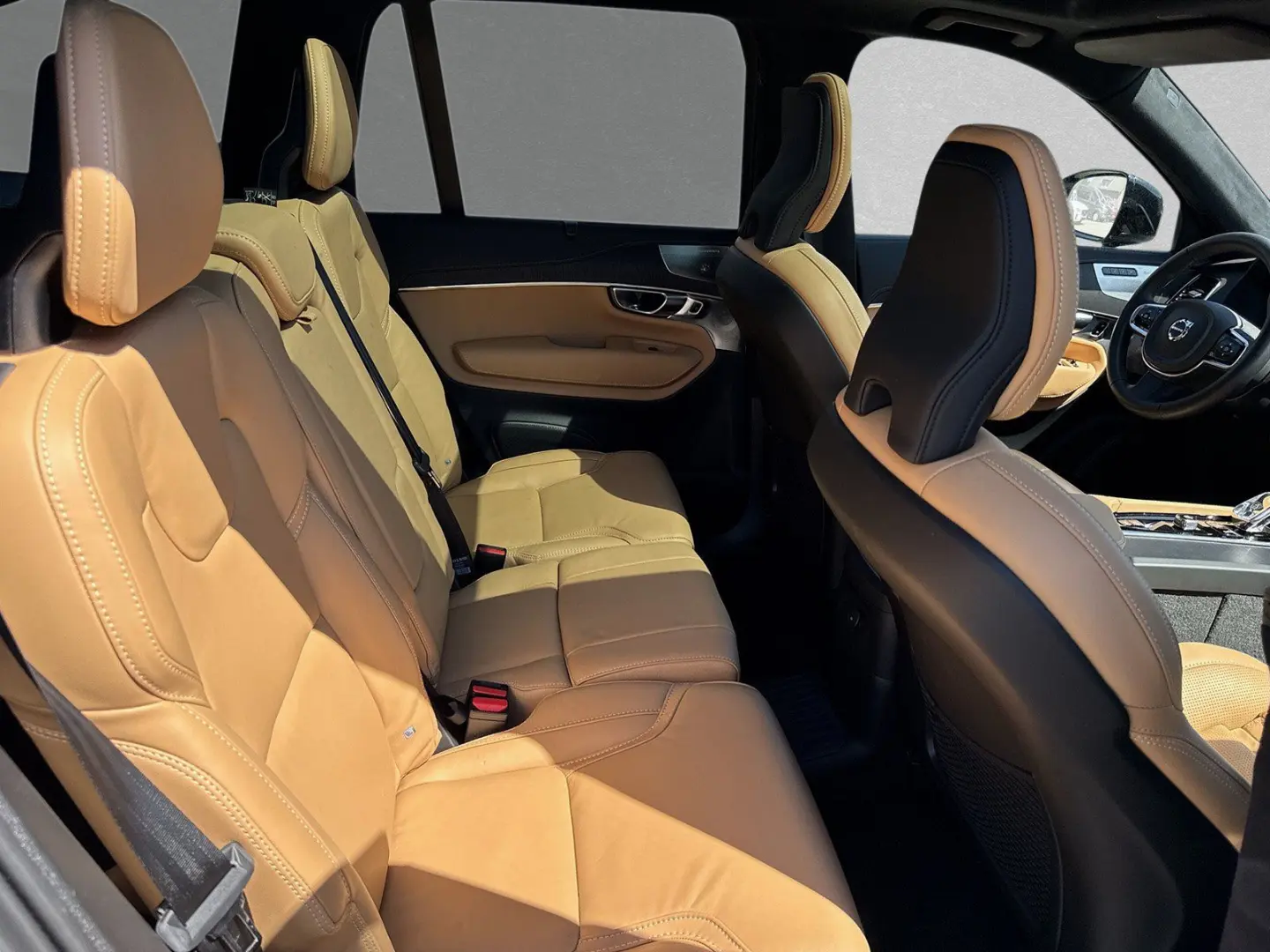 XC90 T8 PHEV AWD Ultimate Dark 7-Sitzer VOLL B&W