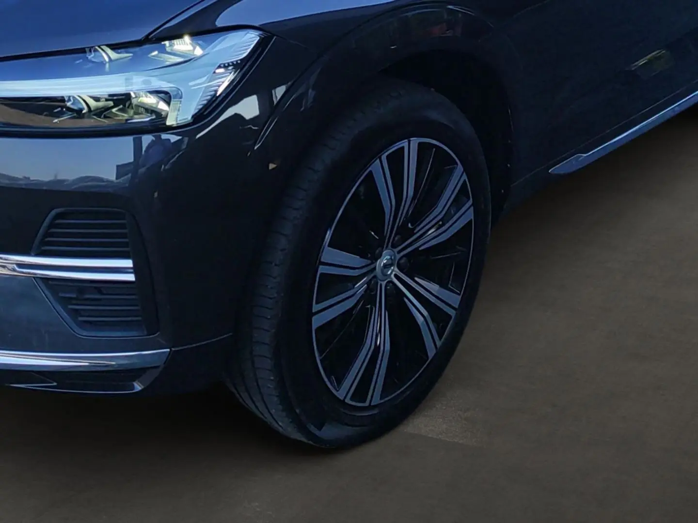 XC60 B4 Diesel EU6d Plus Bright AWD AHK Navi Led