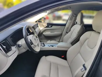 XC60 B4 Diesel EU6d Plus Bright AWD AHK Navi Led