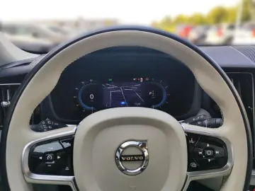 XC60 B4 Diesel EU6d Plus Bright AWD AHK Navi Led