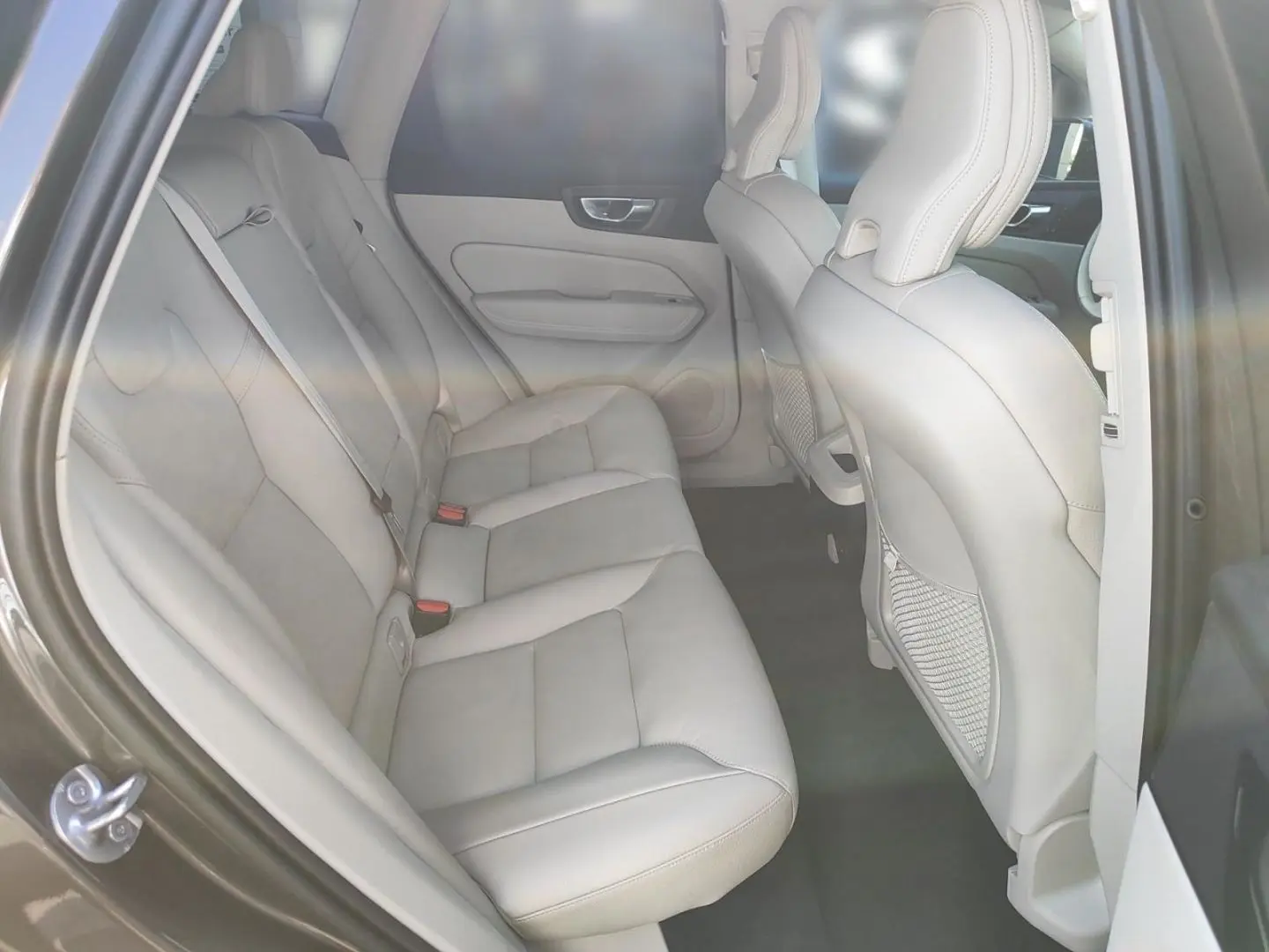 XC60 B4 Diesel EU6d Plus Bright AWD AHK Navi Led