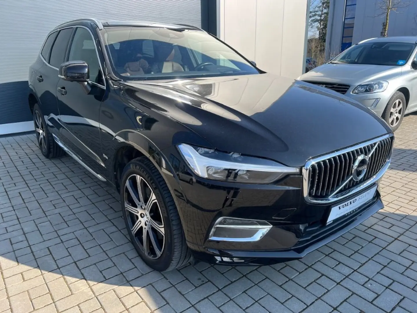 XC60 Inscription AWD B5 Diesel HUD StandHZG AHK 