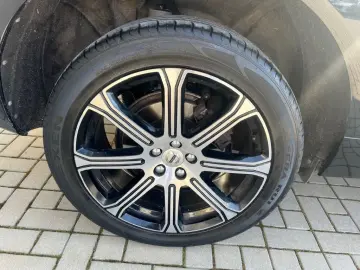 XC60 Inscription AWD B5 Diesel HUD StandHZG AHK 