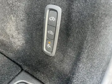 XC60 Inscription AWD B5 Diesel HUD StandHZG AHK 