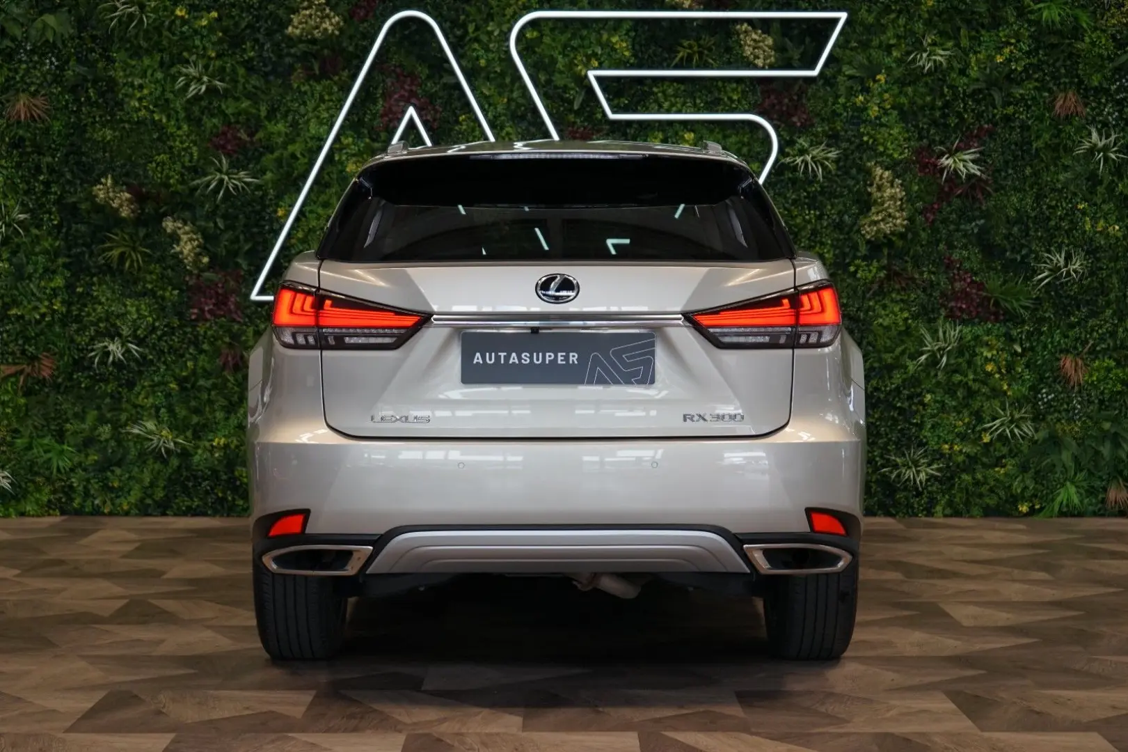 RX 300*4X4*CVT*LIMITED*DRCC*32.645€ NETTO