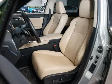 RX 300*4X4*CVT*LIMITED*DRCC*32.645€ NETTO