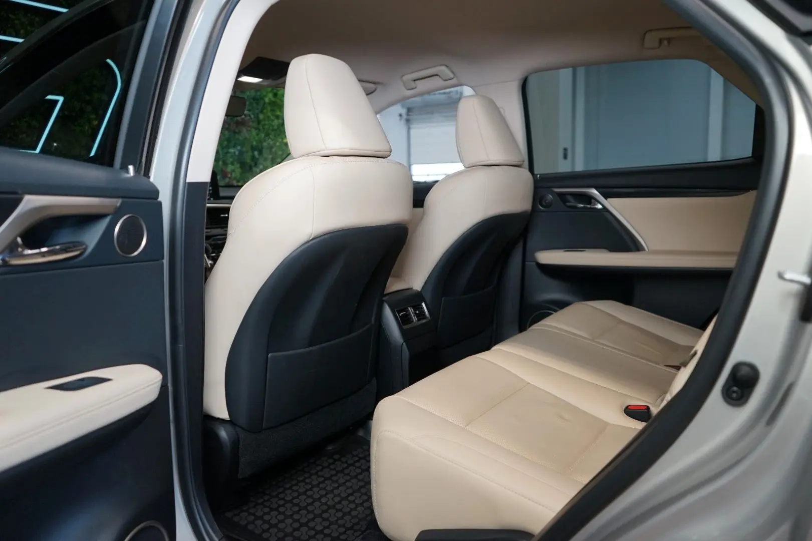 RX 300*4X4*CVT*LIMITED*DRCC*32.645€ NETTO