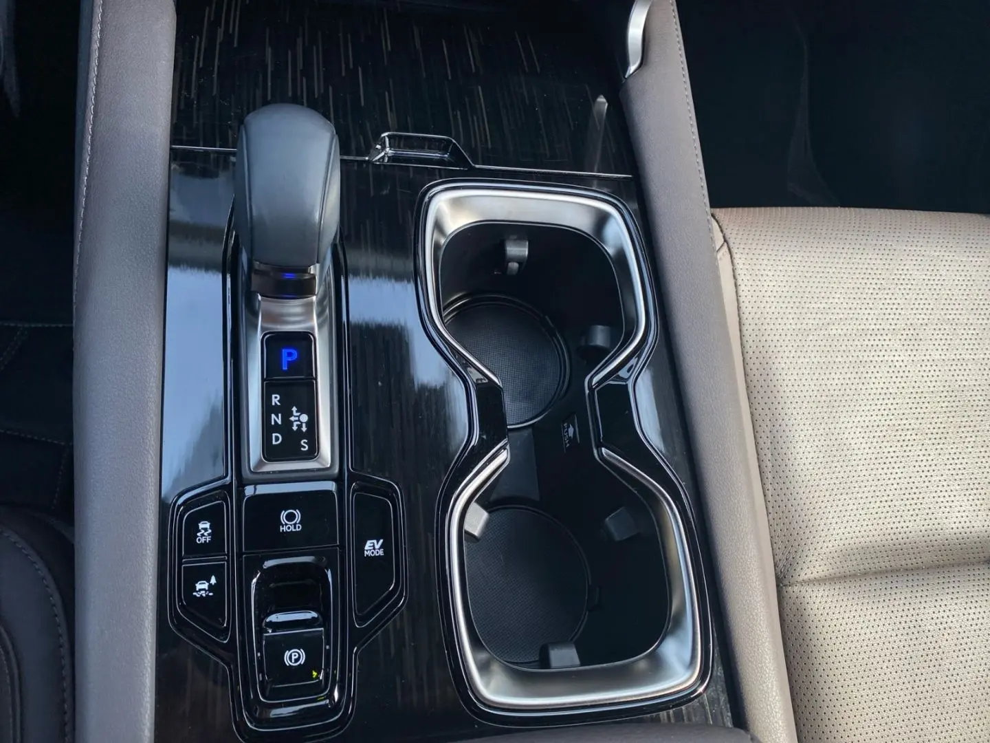 RX 350 h Executive Line *LED*AHK*360°*HUD*Leder*