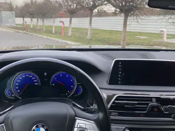 BMW 725