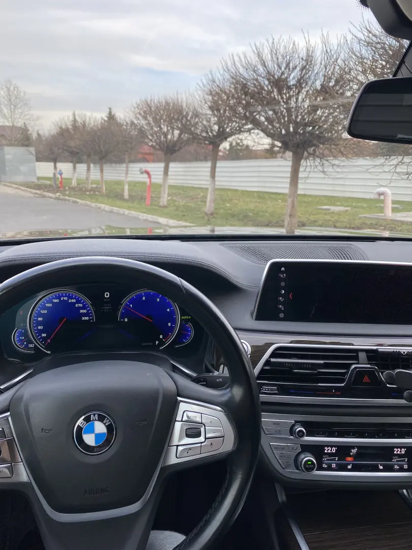 BMW 725