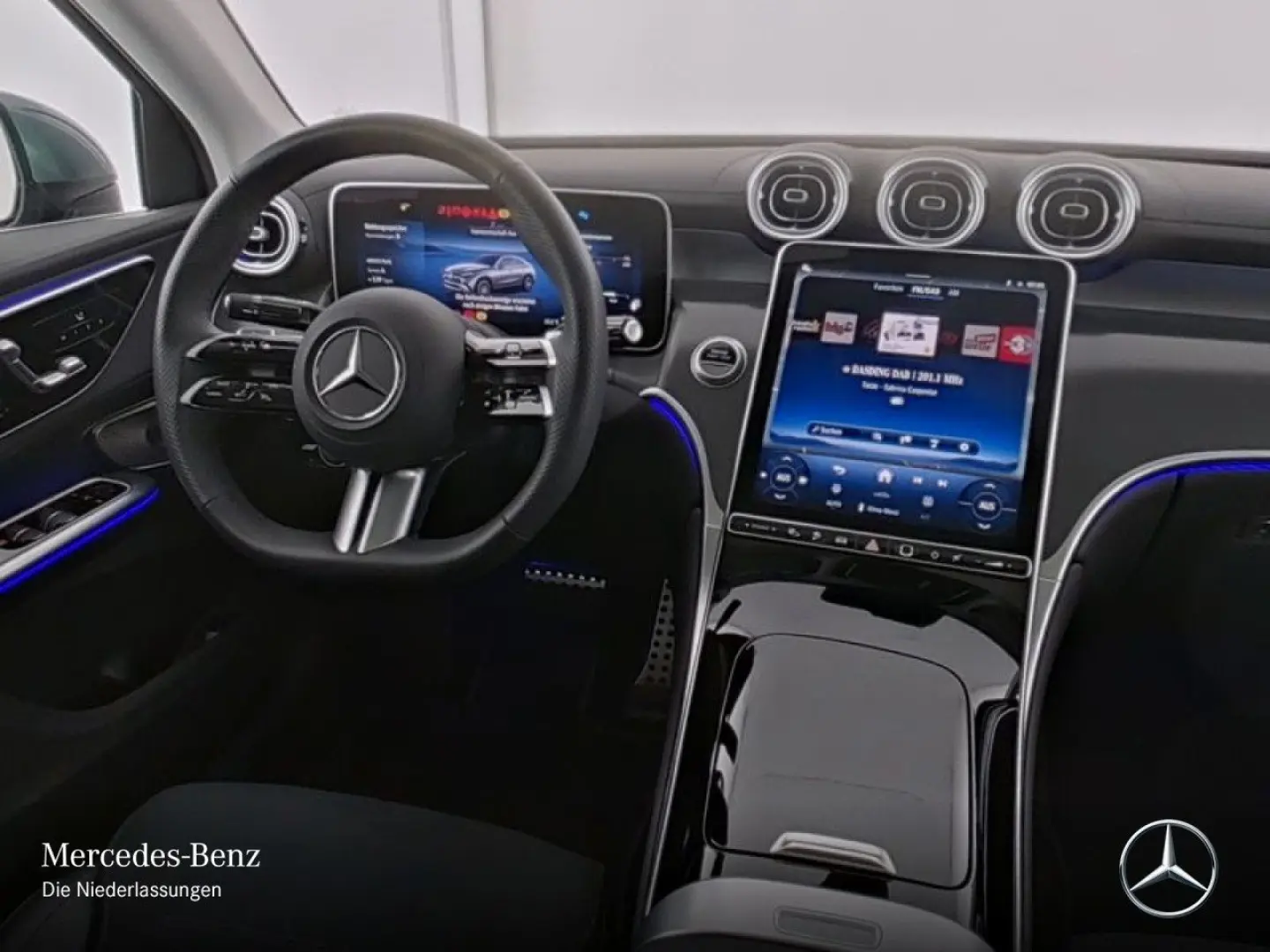 GLC 300 e 4M Cp AMG PANO AHK 360° MEMORY