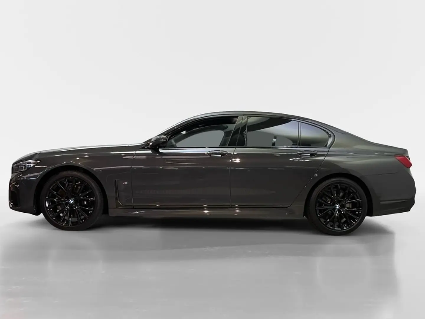740d xDrive M Sport