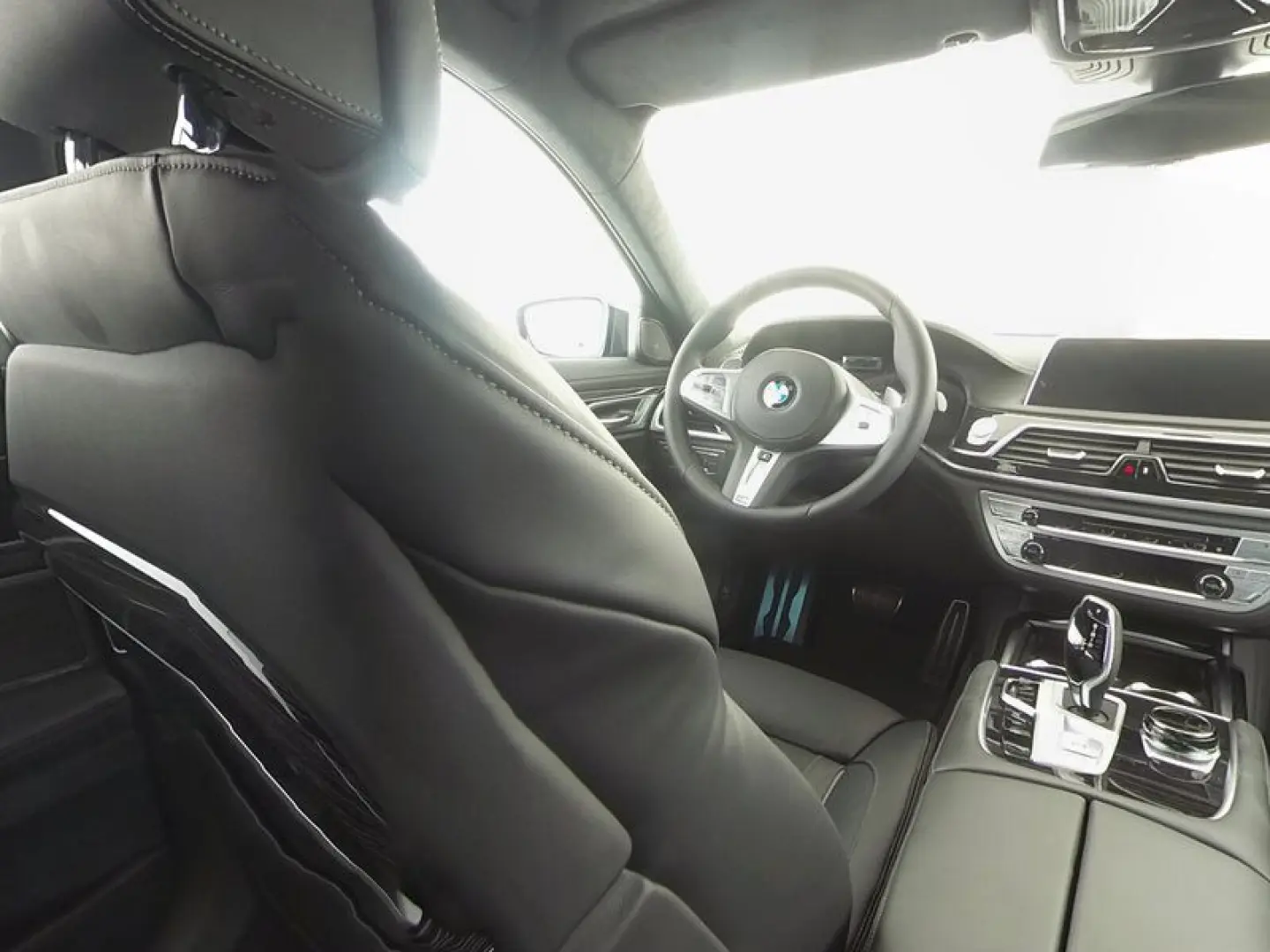 740d xDrive M Sport