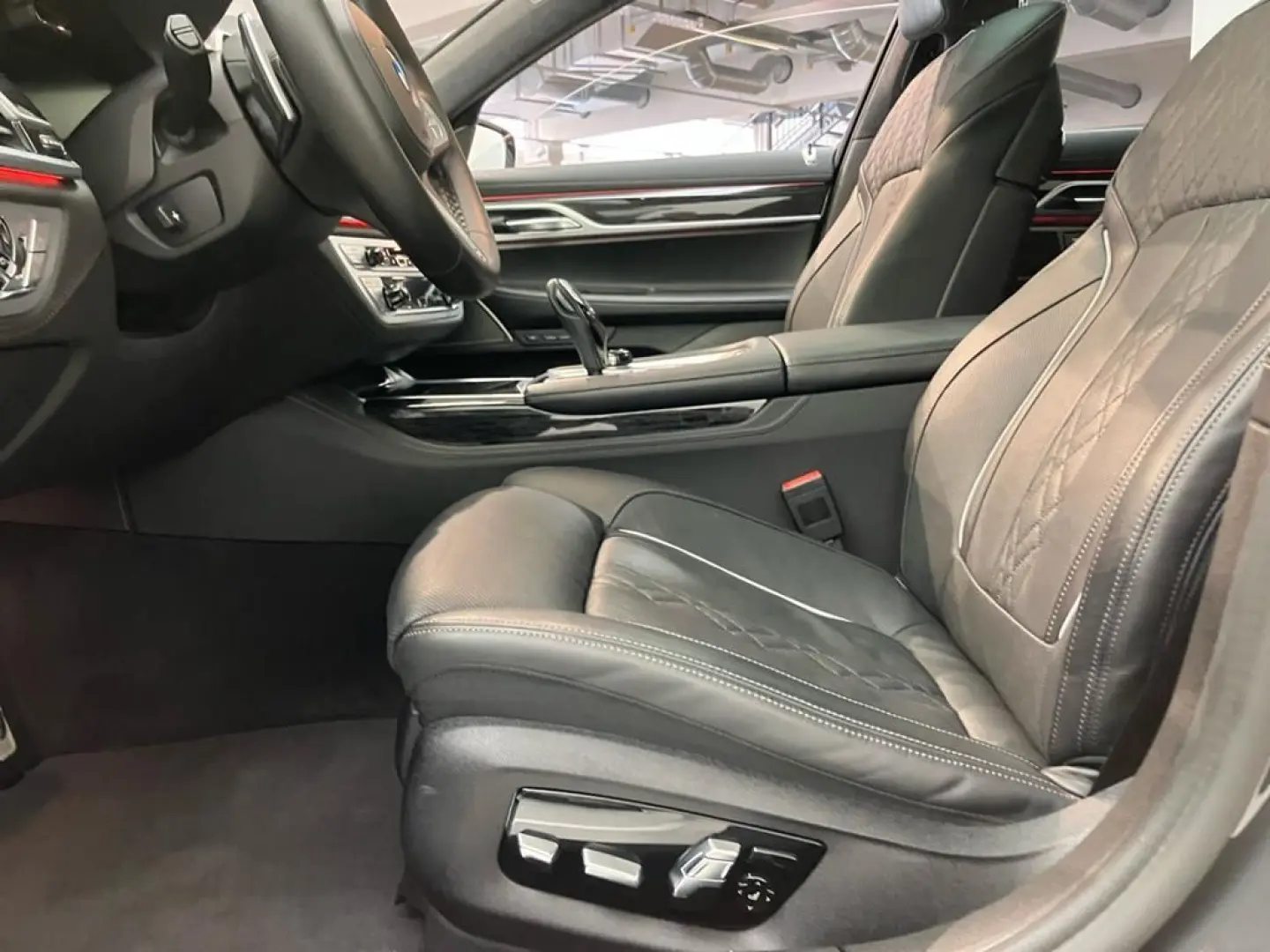 740d xDrive M Sport