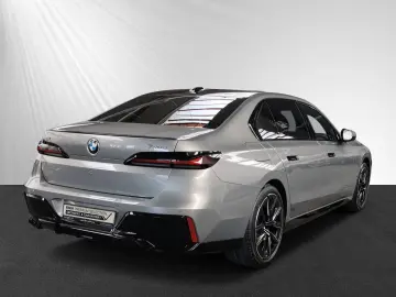 740d xDrive M Sport