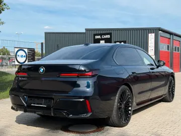 740d xDrive M Sport