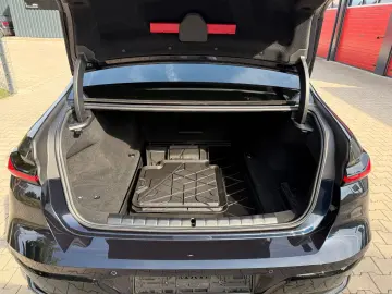 740d xDrive M Sport