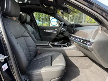 740d xDrive M Sport