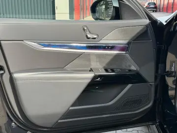 740d xDrive M Sport