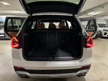 X3 Baureihe X3 xDrive 20 d// LEDER// TOP//