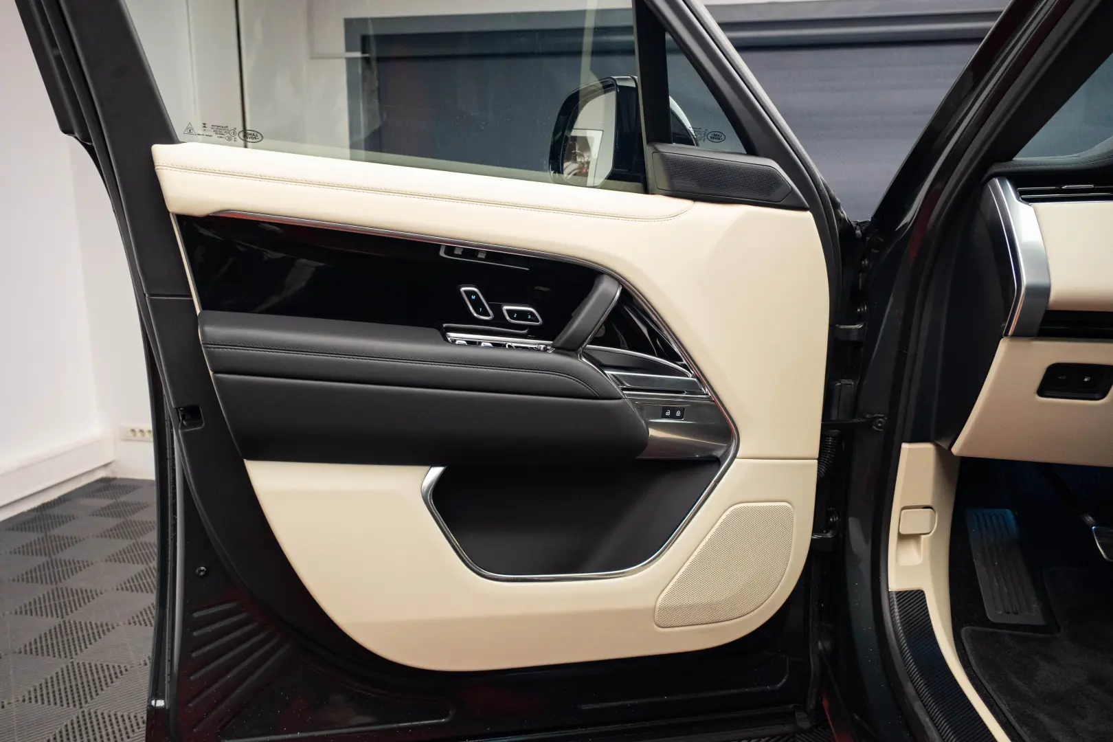 RANGE ROVER HSE SWB 3.0 I6 PHEV 550CP AWD Auto