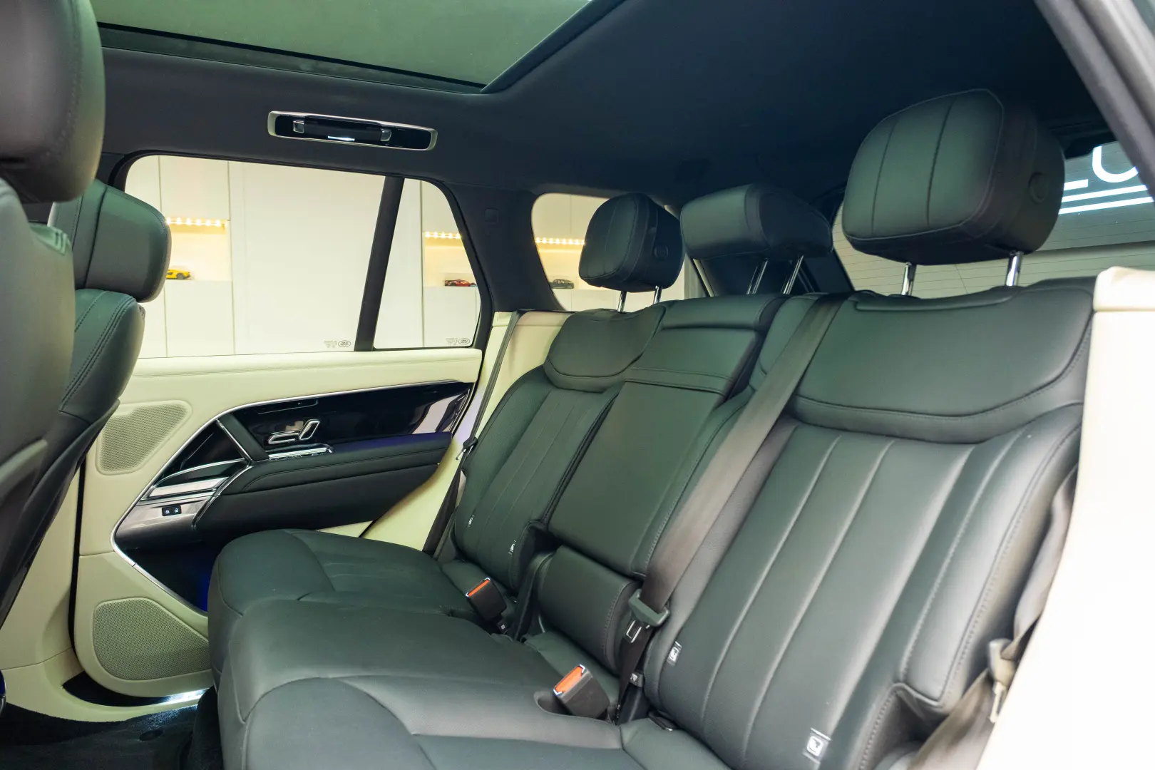 RANGE ROVER HSE SWB 3.0 I6 PHEV 550CP AWD Auto