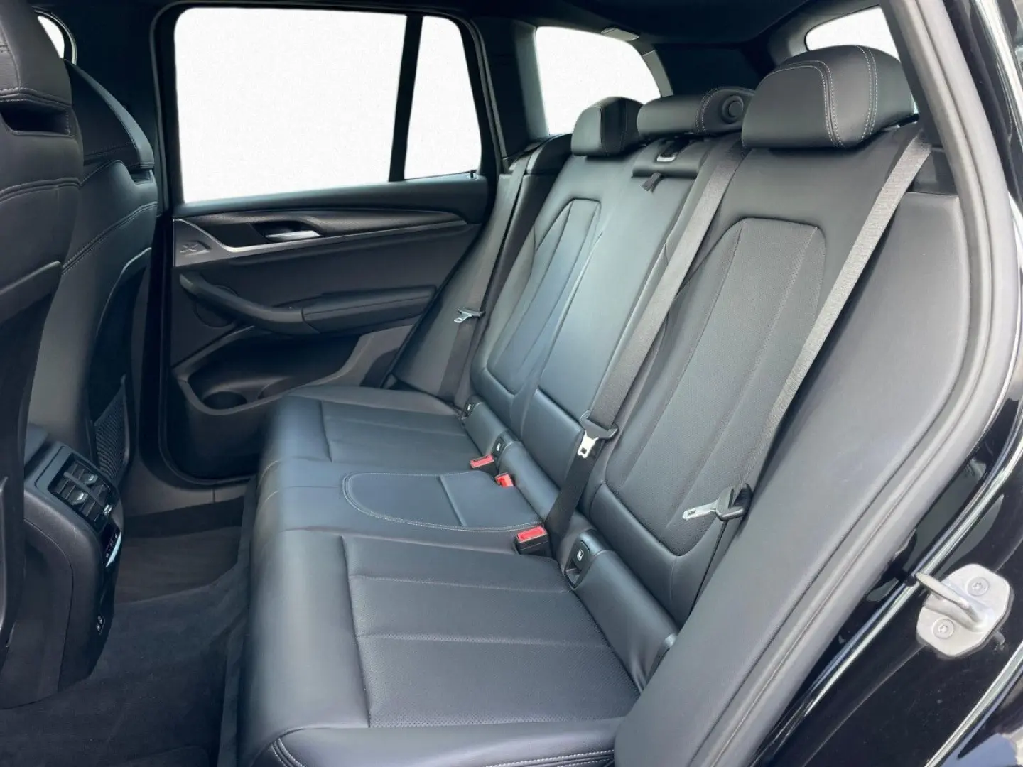 X3 xDrive30e M-Sport AHK RFK Laser HUD HiFi 19