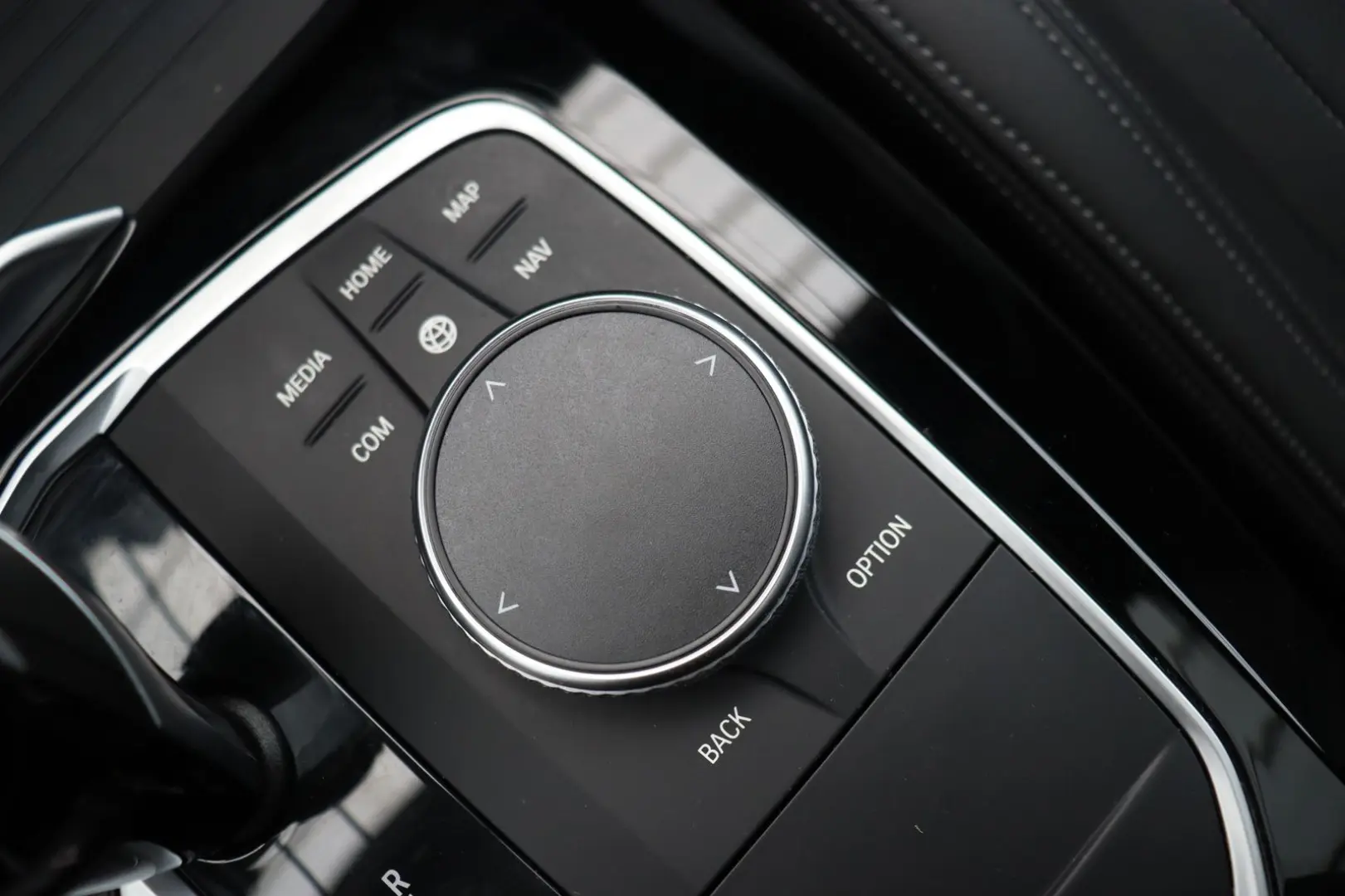 X3 xDrive20d aut. / M SPORT + NAVI + PANO. + HIF