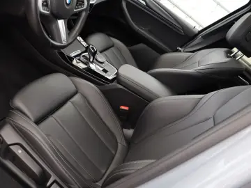 X3 xDrive20d aut. / M SPORT + NAVI + PANO. + HIF